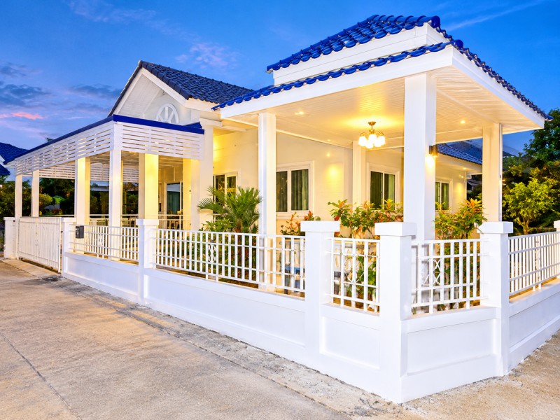 MegaHome Rojana 1.5กม.ขาย-ให้เช่า ย่านบางปะอิน อยุธยา 12,999B-M 1-2นอน 2 น้ำ ตลาดจอมพล 800 ม.บ้านเดี่ยวชั้นเดียว ใกล้ทะเลทองโรจนะ รร.เซนต์แมรี สินธิวา 900 ม.ที่ดิน 56 ตร.ว.พื้นที่ใช้สอย 220 ตร.ม.พร้อมเฟอร์ฯ เครื่องใช้ไฟฟ้า Wi-Fi และ EV Charger ทำเลตรงข้ามนิคมอุตสาหกรรมโรจนะ เหมาะสำหรับพักอาศัย และคนทำงานในพื้นที่ ถนนโรจนะ แยกอุทัย MegaHome Rojana 1.5km Jomphon Market 800 m. Single-story detached house 12,999B-M  for sale or rent in Bang Pa-in Ayutthaya near  St. Mary School.900 m. Features 1-2bed and 2 bath on a 56-sq.