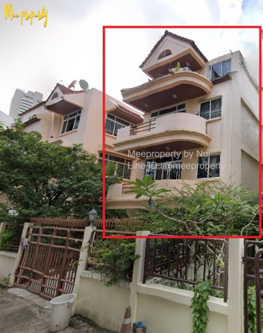 ให้เช่า “บ้าน” ทำเลพรีเมียมย่านพร้อมพงษ์ – สุขุมวิท 31 แยก 2บ้านรีโนเวทใหม่! พื้นที่ใหญ่ อยู่สบาย เป็นส่วนตัว และเดินทางสะดวกสุดๆทำเลใจกลางสุขุมวิทใกล้ BTS พร้อมพงษ์ใกล้ Emporium & EmQuartierรายล้อมด้วยร้านอาหาร คาเฟ่ แหล่งช้อปปิ้ง และสิ่งอำนวยความสะดวกครบครันเนื้อที่ 40 ตร.ว.พื้นที่ใช้สอยประมาณ 350–400 ตร.ม.4–5 ห้องนอน5 ห้องน้ำมีสวนหย่อม บรรยากาศร่มรื่นที่จอดรถ 2ห้องแม่บ้านร