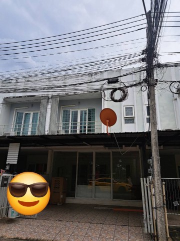 #โซนแม่เหียะ–หางดง ขายพร้อมผู้เช่าเพียง 3.1 ล้าน ทาวน์โฮมพร้อมอยู่ เหมาะทั้งซื้ออยู่เองและลงทุนรับค่าเช่าFOR SALE | URBANA 4 MAE HIA–HANG DONGทาวน์โฮมสไตล์โมเดิร์น สภาพดี ฟังก์ชันครบ ในโครงการคุณภาพ ทำเลสะดวก ใกล้เมืองเชียงใหม่และสนามบินรายละเอียดบ้าน- 2 ห้องนอน- 2 ห้องน้ำ- บ้านโปร่งสบาย ดีไซน์โมเดิร์น- ขายพร้อมผู้เช่า- โครงการมีระบบรักษาความปลอดภัย คลับเฮาส์ และสระว่ายน้ำสถา