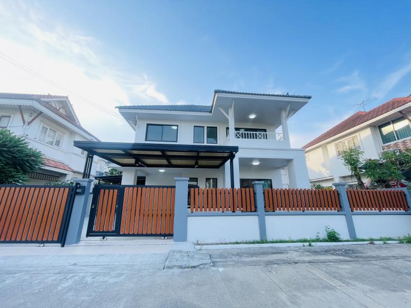 RealEstate 905-55 อิมพีเรียลลากูนา WA81769ขายด่วน! บ้านเดี่ยว 2 ชั้น หมู่บ้านอิมพีเรียลลากูนา (โครงการ 2) บางบัวทอง ทำเลดีเข้าออกได้หลายเส้นทาง ฟรีโอน!ที่ตั้ง : หมู่บ้านอิมพีเรียลลากูนา (โครงการ 2) ถนนบางบัวทอง-สุพรรณบุรี (สาย 340) ตำบลบางบัวทอง อำเภอบางบัวทอง จังหวัดนนทบุรี 11110ขนาดเนื้อที่ดิน : 56 ตารางวา (พื้นที่ดินกว้างขวาง ให้ความเป็นส่วนตัวสูง มีพื้นที่รอบบ้านสำหรับจัดสวนสวย�