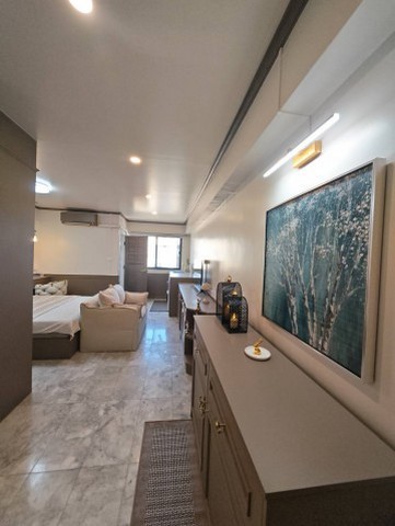 รหัสทรัพย์ : P010ขายห้องพีพีคอนโด PP condo ชั้น6 ห้องมุมสตูดิโอ 30ม.,1.19ลบ. พร้อมเฟอร์ ใกล้แยกหนองประทีป ถ.ซุปเปอร์ไฮเวย์ ต.ท่าศาลา อ.เมือง เชียงใหม่ขาย PP CONDO ห้องมุม ชั้นบนสุด แต่งครบ พร้อมอยู่!อาคาร D ชั้น 6 ห้อง 60830 ตร.ม. | ห้องสตูดิโอห้องมุม • ชั้นบนสุด • Built-in เต็มห้องเฟอร์นิเจอร์และเครื่องใช้ไฟฟ้าครบ ซื้อแล้วหิ้วกระเป๋าเข้าอยู่ได้เลยห้องมุมติดบันไดหนีไฟ เป็นส่วนตัวราคา 1.19 ล้