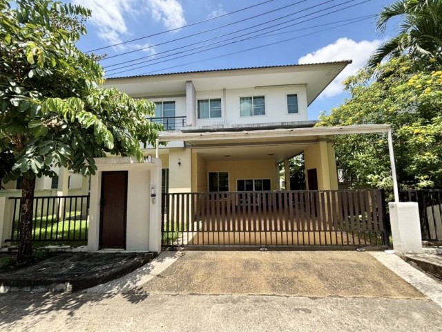 #โซนสารภี ขาย 3.9 ล้านบาท บ้านเดี่ยว 2 ชั้น | ทำเลดี ใกล้เมือง ใกล้โรงเรียนนานาชาติ เหมาะทั้งอยู่อาศัยเองและลงทุนปล่อยเช่าบ้านเดี่ยวในโครงการ บรรยากาศเงียบสงบ เหมาะสำหรับครอบครัวที่ต้องการพื้นที่ใช้สอยกว้างขวาง เดินทางสะดวก ใกล้โรงเรียนนานาชาติและสิ่งอำนวยความสะดวกสำคัญในเชียงใหม่รายละเอียดบ้านเนื้อที่ดิน 60 ตารางวาพื้นที่ใช้สอย 240 ตารางเมตร3 ห้องนอน3 ห