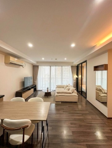 2 Bedroom Condo for Rent at The Gallery Bearing near BTS BearingLocation: The Gallery Bearing, Sukhumvit 107, Samrong Nuea, Samut PrakanContact Aekachai (Aui)T. 089-799-5598Line ID : @auiauiaui001 (add @ in front)Room details- 2 bedrooms 2 bathrooms- Size 66 sqm- 21st floor, the same floor as the sky lounge- Fully furnished with sofa, dining table for 4 and wardrobe- Bedding included- 3 air conditioners, 2 TVs, refrigerator, microwave and induction hob- Washing machine, water purifier and 3 water heaters- Bathtub- Digital door lock- Ready to move inRental- 25,000 THB per monthNearby- BTS Bearing within walking distance- St Andrews International School Sukhumvit 107- Maple Bear International Preschool- Bearing Square shops and restaurantsProject facilities- Swimming pool- Fitness- Sky lounge on the 21st floor- Library and garden- BBQ area- 24 hour security and CCTV- Car parking