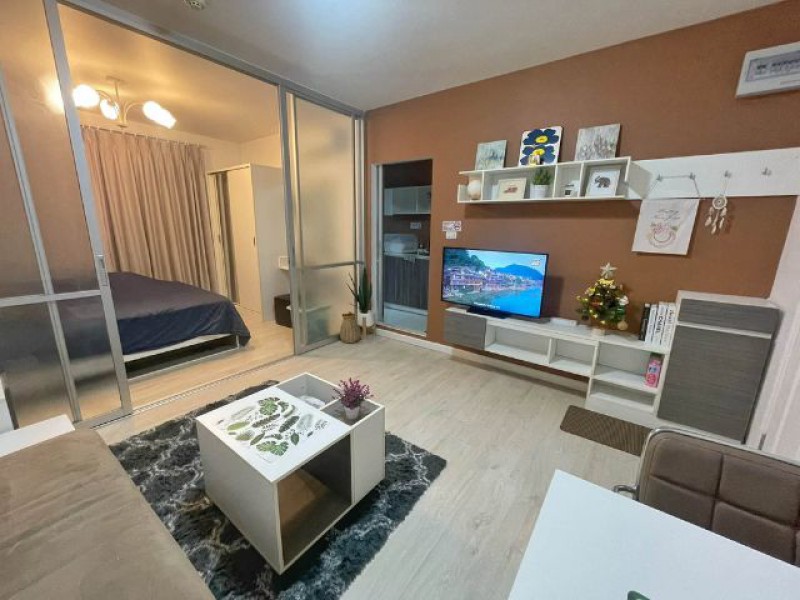 ขาย 10,000/เดือน*D Condo Sign : ดี คอนโด ซายน์ ติด เซ็นทรัล เฟสติวัลเชียงใหม่ห้องสะอาด พร้อมอยู่ เฟอร์ครบ.ขนาด 30 ตรม.ชั้น 2 ตึก B1 ห้องนอน 1 ห้องนอนห้องครัวเฟอร์นิเจอร์ + เครื่องใช้ไฟฟ้าครบ.สิ่งอำนวยความสะดวก-สระว่ายน้ำขนาดใหญ่-ฟิตเนส-ระบบรักษาความปลอดภัย -CCTV 24.ชั่วโมง- เข้า-ออก ด้วยระบบคีย์การ์ด.สถานที่ใกล้เคียง1. เซนทรัลเฟสติวัลเชียงใหม่ 200ม.2. บิ๊กซีเอ็กตร้า 200 ม.3. รพ. แม็คคอมมิค 500 �
