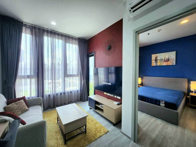 XT Ekkamai for rent and for sale, 1 bedroom on the 9th floor with south facing city viewLocation: Khlong Tan Nuea, Watthana, BangkokContact Aekachai (Aui)T. 089-799-5598Line ID : @auiauiaui001 (add @ in front)Room details- 1 bedroom 1 bathroom, 30 sq.m.- 9th floor, south facing, city view- Separate room layout- Fully furnished: air conditioner, TV, water purifier, washing machine, microwaveRental and price- Rent 21,000 THB per month, 1 year contract- Deposit 2 months and 1 month advance- Sale 4.49 MBNearby- Shuttle service to BTS Ekkamai- Gateway Ekamai community mall next to the projectProject facilities- Swimming pool- Fitness- Garden- Co-working space- Lobby and sky lounge- Pool table- Parking- 24 hour security