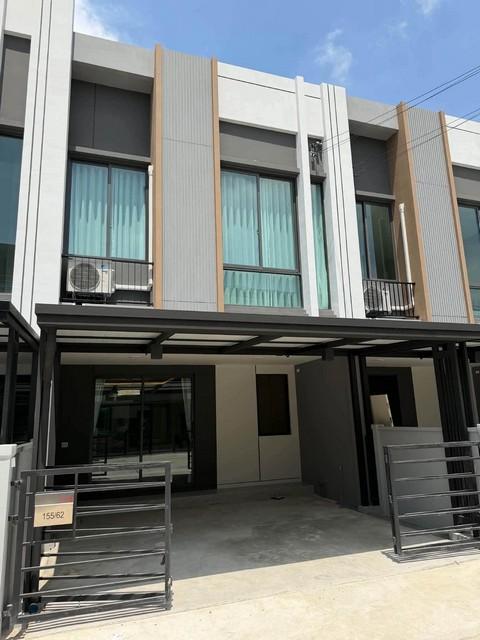 ให้เช่าทาวน์โฮม 2 ชั้น โครงการพลีโน่ สุขุมวิท-บางนา 4 บ้านแต่งใหม่ เฟอร์นิเจอร์ครบ ใกล้เมกะบางนาราคาเช่า 45,000 บาท / เดือน ( สัญญาขั้นต่ำ 1 ปี ประกัน 2 เดือน ล่วงหน้า 1 เดือน )ที่ตั้ง ตำบลบางแก้ว อำเภอบางพลี จังหวัดสมุทรปราการ 10540ติดต่อ : คุณภัสพงณ์ 0634098164Line : deedaa24https://www.facebook.com/profile.php?id=61581484955548เนื้อที่ 20 ตารางวา พื้นที่ใช้สอย 130 ตารางเมตร จำนวน 2 ชั้น 3 ห้องนอน 3 ห้องน้ำ ที่จอดรถ 2 คันบ้านหันหน
