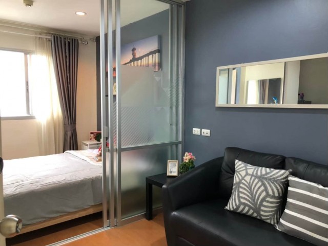 1 Bedroom Condo for Rent at Lumpini Megacity BangnaLocation: Lumpini Megacity Bangna, Bangna-Trad Road, Bang Kaeo, Bang Phli, Samut PrakanContact Aekachai (Aui)T. 089-799-5598Line ID : @auiauiaui001 (add @ in front)Room details- 1 bedroom 1 bathroom, 23 sq.m.- 28th floor, Building D, corner unit with a great view- Fully furnished: air conditioner, TV, water heater, 2 door refrigerator, microwave, washing machine- Built-in wardrobe, bed and mattress, sofa, dining table- Available from 1 November 2026Rental- Rent 7,500 THB per month including common fee- 1 year contract- 1 month advance and 2 months deposit- Car parking 300 THB per month (paid to juristic)Nearby- Project shuttle van to BTS Bang Na- Mega Bangna- 7-Eleven, laundry and restaurants in the projectProject facilities- Swimming pool- Fitness- Garden- 24 hour security and CCTV- Parking