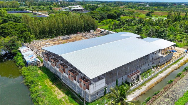 พุทธมณฑล นครปฐม ใกล้ศาลายา ที่ดิน 1 ไร่ 400 ตร.ว. คลองโยง พุทธมณฑล นครปฐม  แยกมะเกลือ-ห้วยพลู 2กม.ให้เช่าโกดังพร้อมสำนักงาน พื้นที่ใช้สอย 1,100 ตร.ม. โกดัง 600 ตร.ม. สำนักงาน 2 ชั้น 5 ห้องพักคนงาน 6 น้ำ ไฟฟ้า 3 เฟส เหมาะสำหรับคลังสินค้า โรงงานขนาดกลาง และศูนย์กระจายสินค้า เชื่อมต่อถนนหลายเส้นทาง 74,999 บาท/เดือนKhlongYong ​​1100 sq.m.1-rai Phutthamonthon NakhonPathom Warehouse with office for rent located 2.0 km. from the Makluea–Huai Phlu intersection in Phutthamonthon Nakhon Pathom near Salaya. 