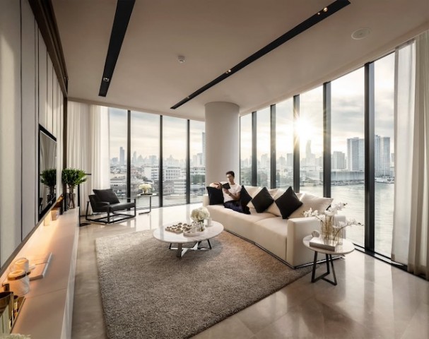 BH4476 ให้เช่าคอนโดหรู Banyan Tree Residences Riverside Bangkok บันยัน ทรี เรสซิเดนซ์ ริเวอร์ไซด์ กรุงเทพ ห้อง 2 ห้องนอน ริมแม่น้ำเจ้าพระยา&nbsp;Agent คุณบัว (Bua)Tel: 093-646-4597LINE ID: Bua093เริ่มต้น 190,000 บาท/เดือนให้เช่าคอนโดระดับ Ultimate Luxury โครงการ Banyan Tree Residences Riverside Bangkok บนทำเลริมแม่น้ำเจ้าพระยา ถนนสมเด็จเจ้าพระยา เขตคลองสาน กรุงเทพมหานคร โครงการไฮไรส์ 45 ชั้น ที่มีความเป็นส่วนตัวเพียง 133 ยูนิต ภายใต้แนวคิด “The Sanctuary of Your Soul” มอบบรรย